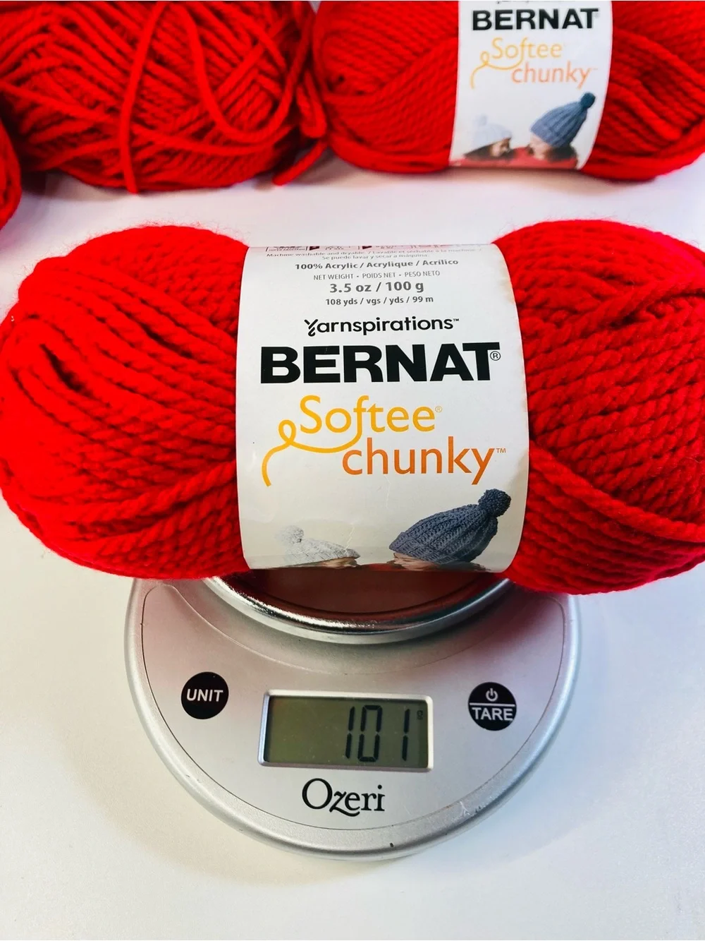 684g / 24.13 oz Bernat Softee Chunky Yarn Bundle in 6 Red & 1 Black 100% Acrylic